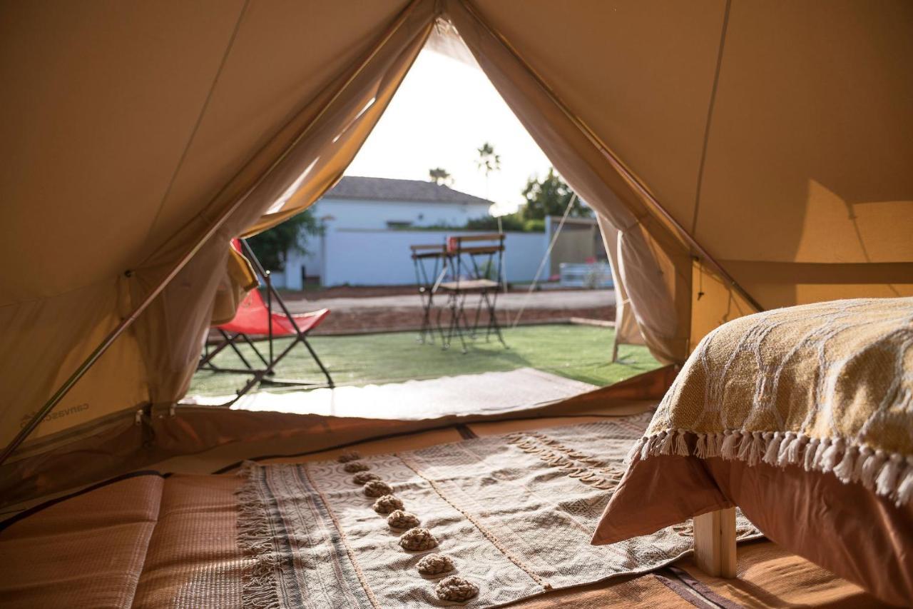 Glamping La Mimosa Conil Hotel โกนิล เด ลาฟรอนเตรา ภายนอก รูปภาพ
